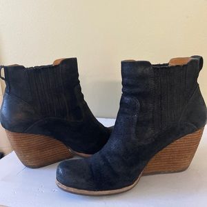 Black suede Kork-ease wedges boots